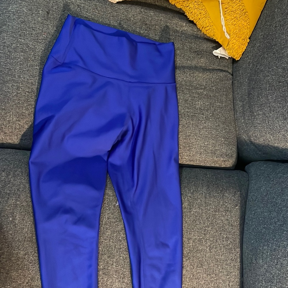 Alo cobalt blue leggings size medium